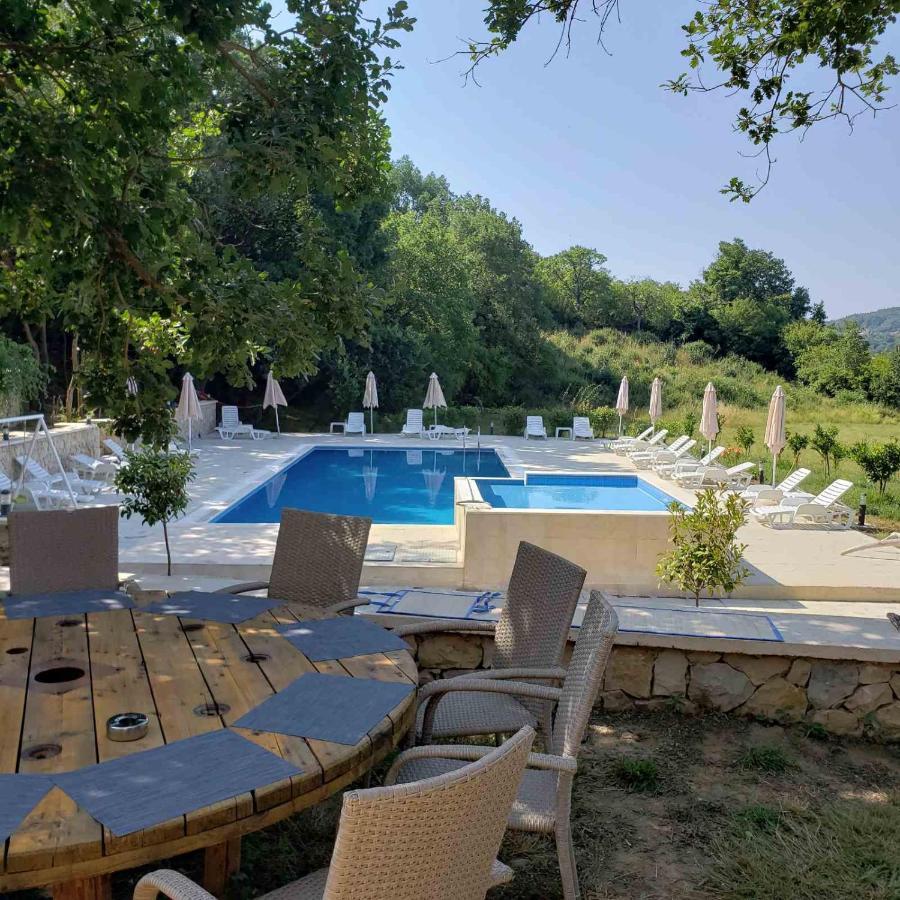 Green Hill Apartments Улцинь Экстерьер фото