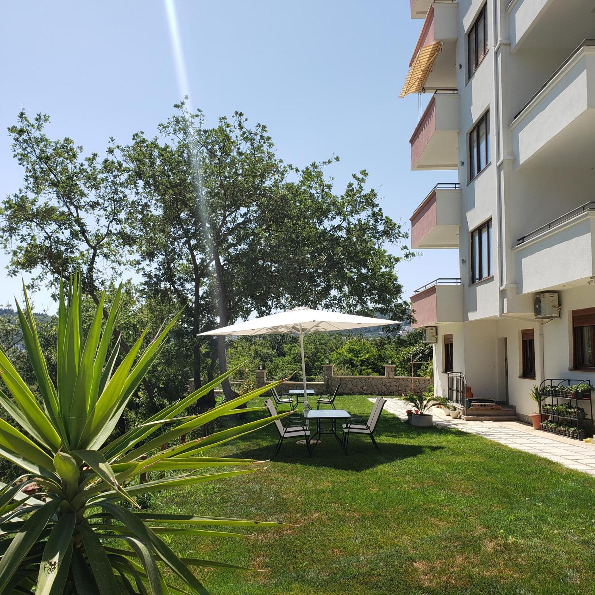 Green Hill Apartments Улцинь Номер фото