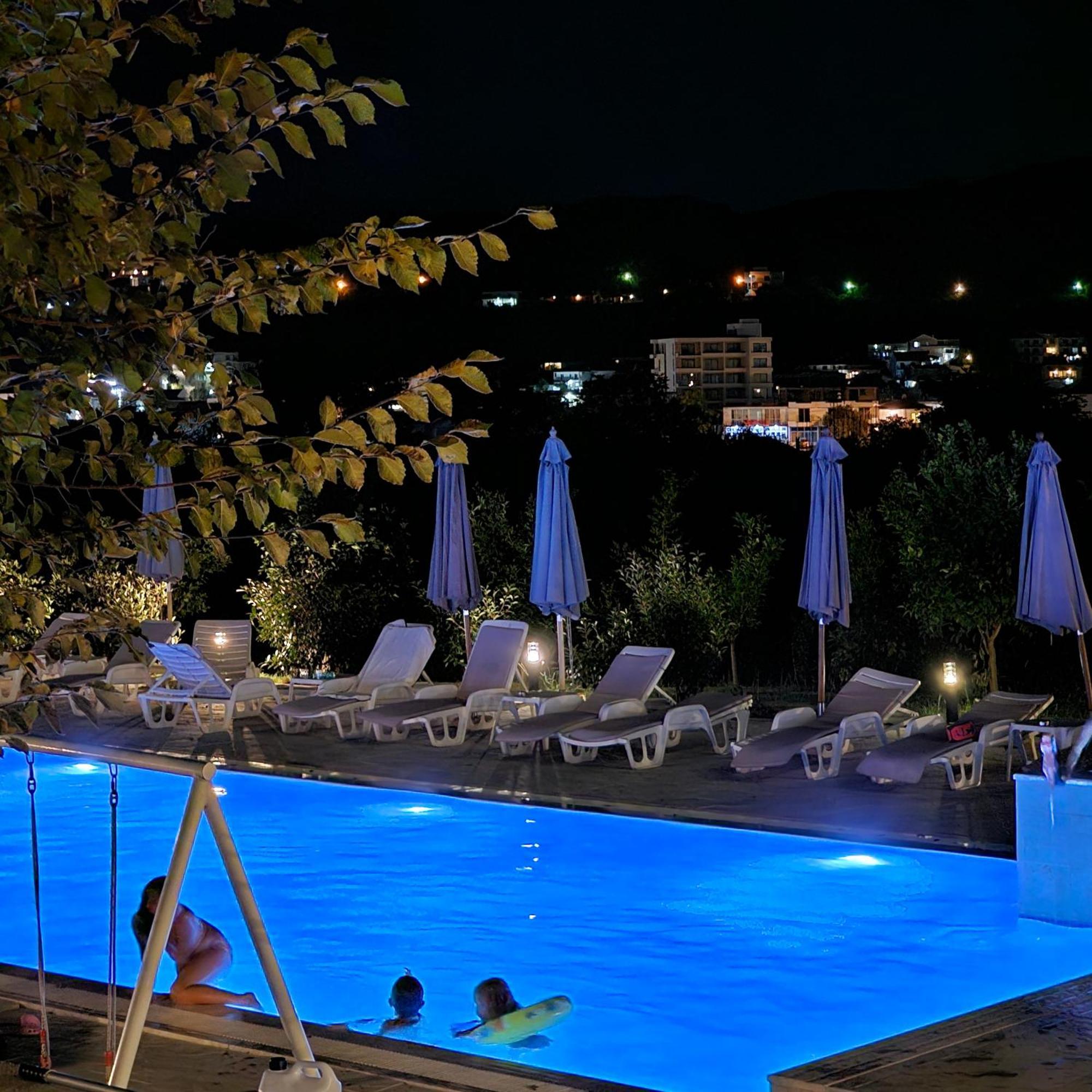 Green Hill Apartments Улцинь Экстерьер фото