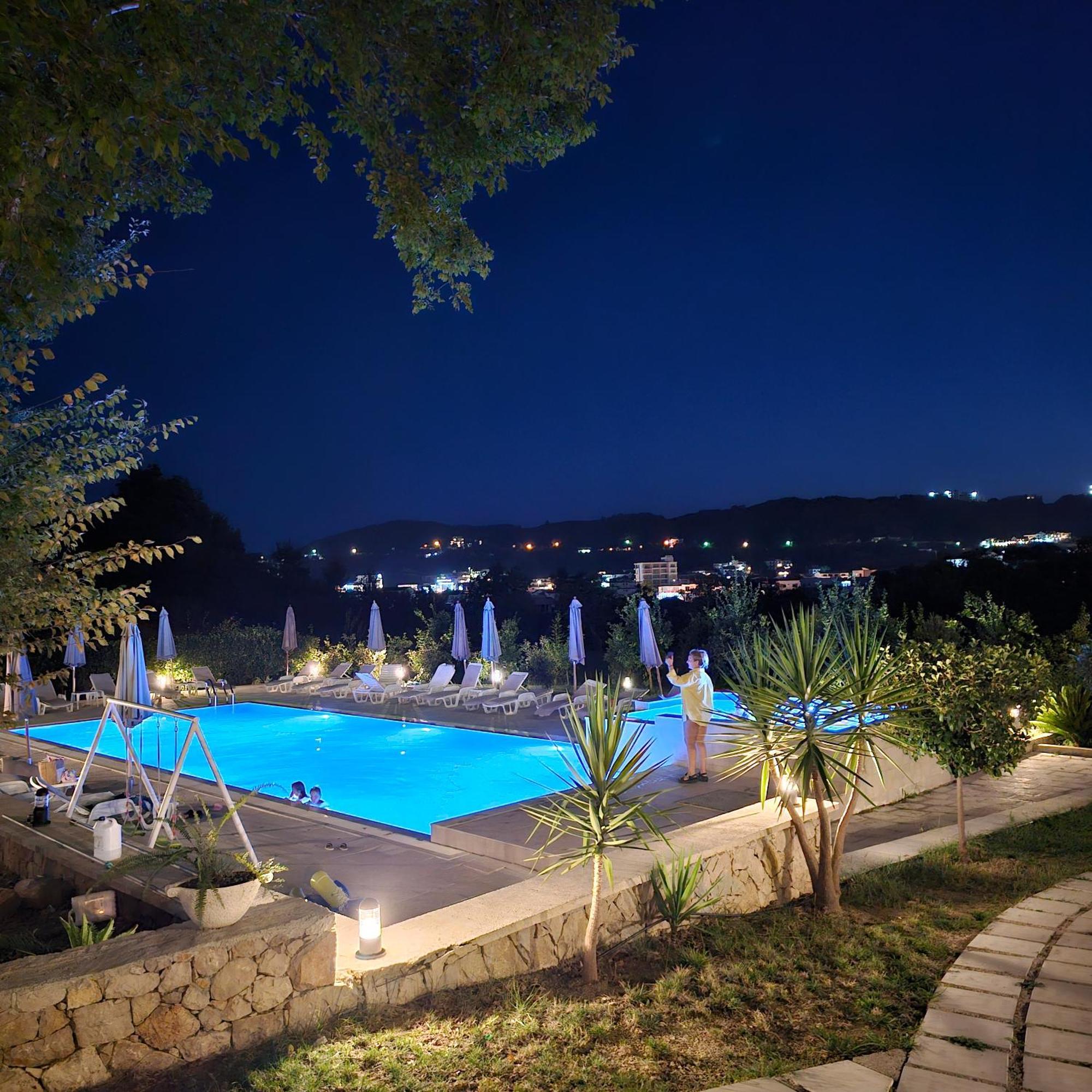 Green Hill Apartments Улцинь Экстерьер фото