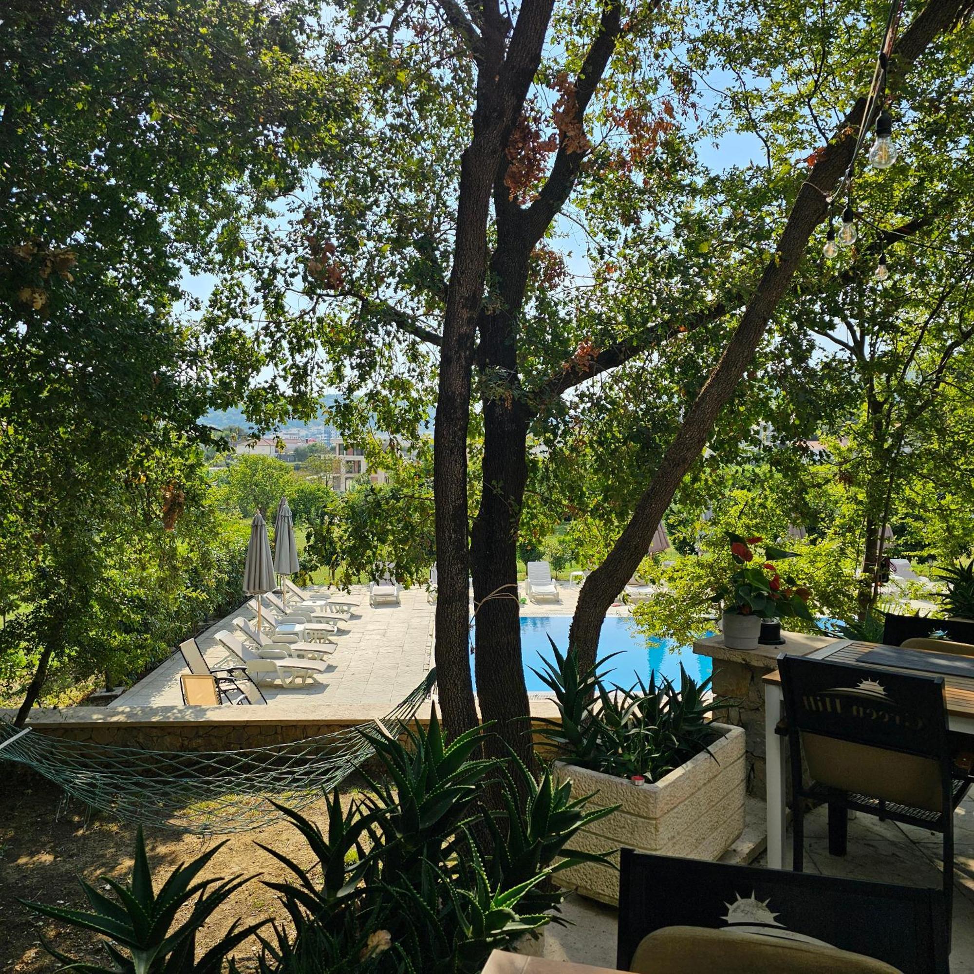 Green Hill Apartments Улцинь Экстерьер фото
