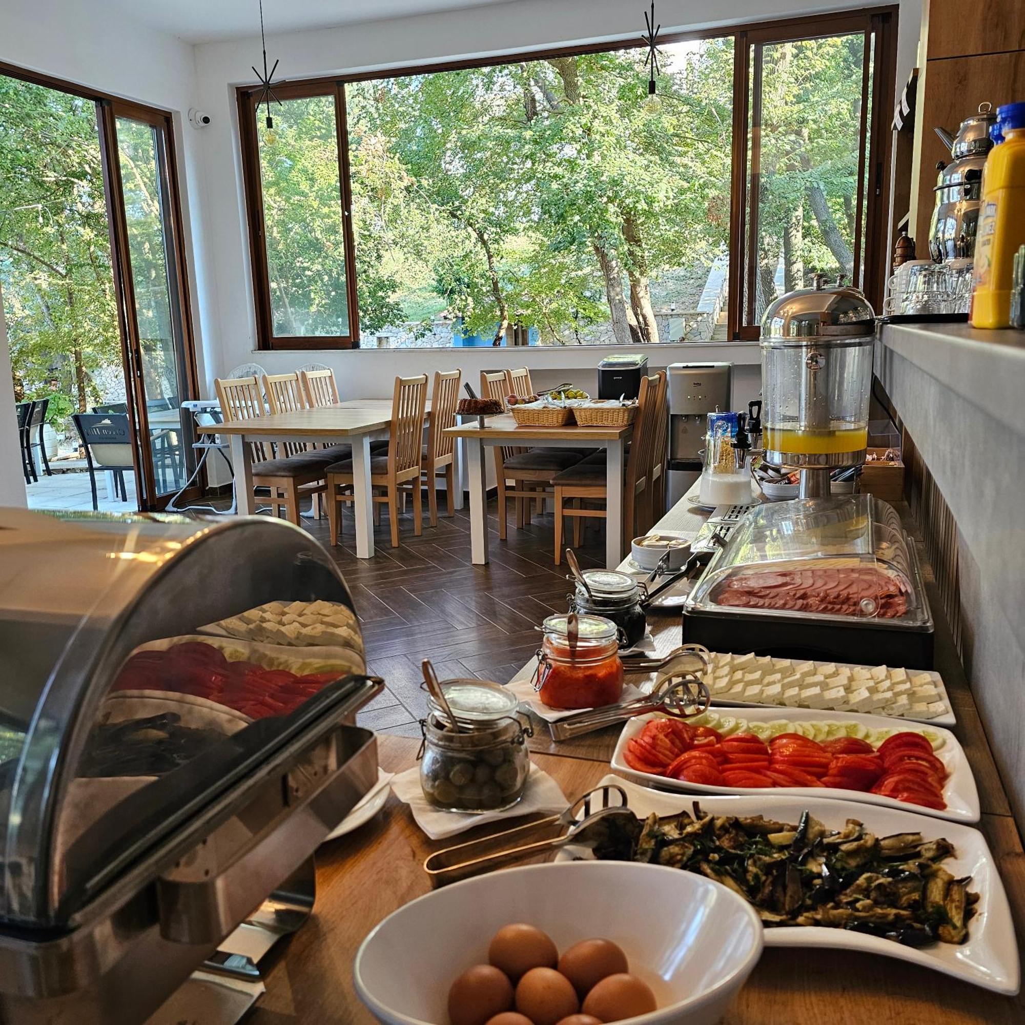 Green Hill Apartments Улцинь Экстерьер фото